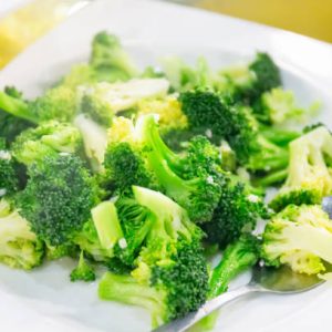 stir fried broccoli with garlic