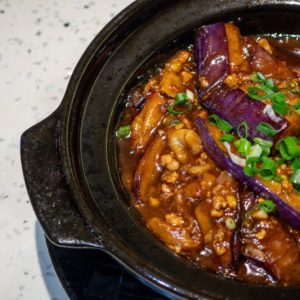 clay pot aubergine with minced pork